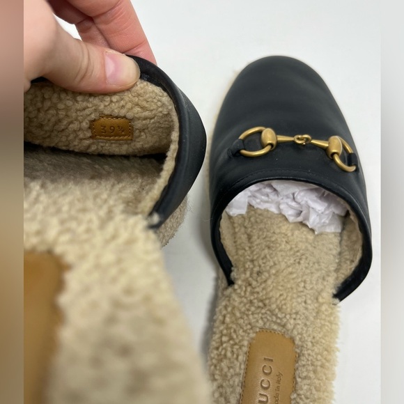 Gucci Shearling Fria Leather Horse Bit Black Mule size 39.5 EU Slipper Slip On - Picture 4 of 5